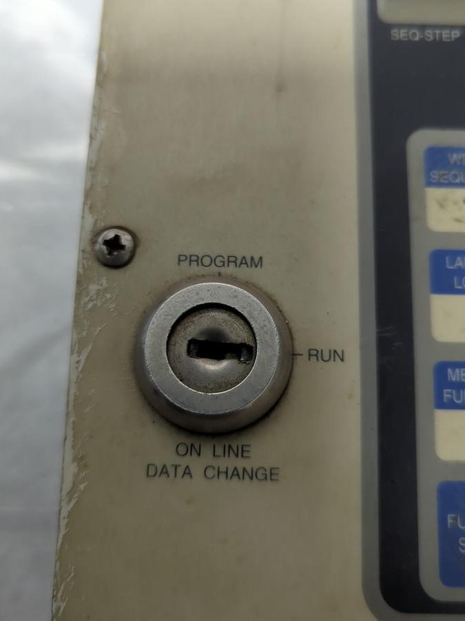 Used ROBOTRON,SERIES 400,WITH WELDBASIC CONTROL PANEL MISSING KEY PRE-OWNED