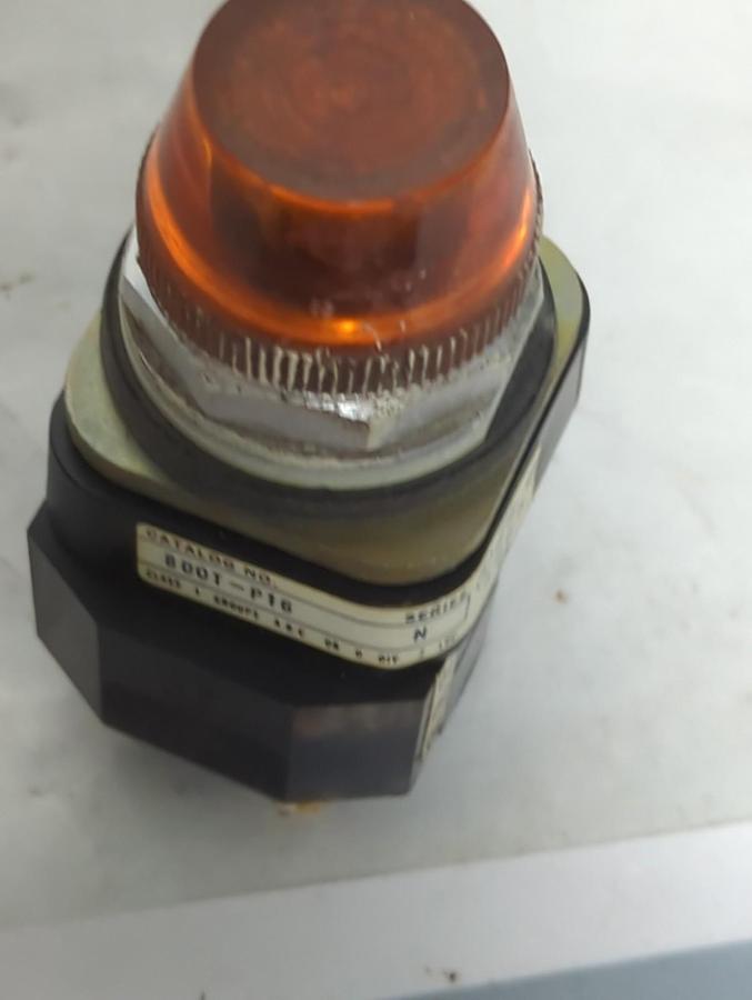 Used ALLEN BRADLEY,800T-PT16,SERIES N AMBER PUSHBUTTON PRE-OWNED