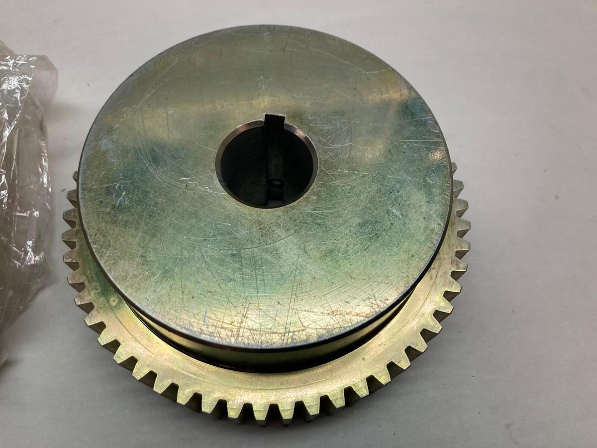 Used Stearns,51621010003A,82000 Series 2-Disc Hub 1-1/8 Inch Bore