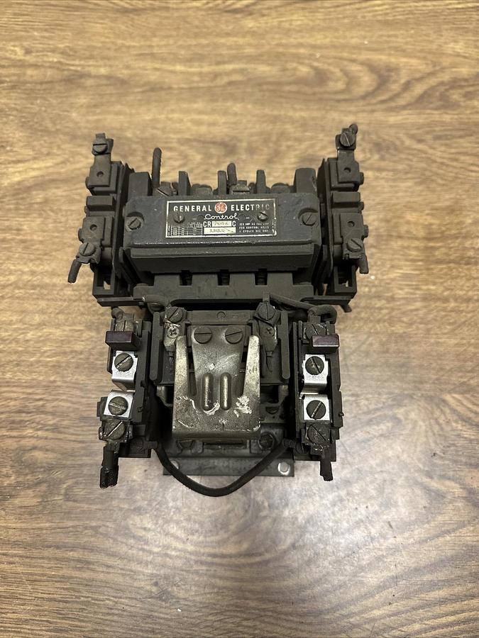 Used GE,CR7006C101Q,Size 2 Starter