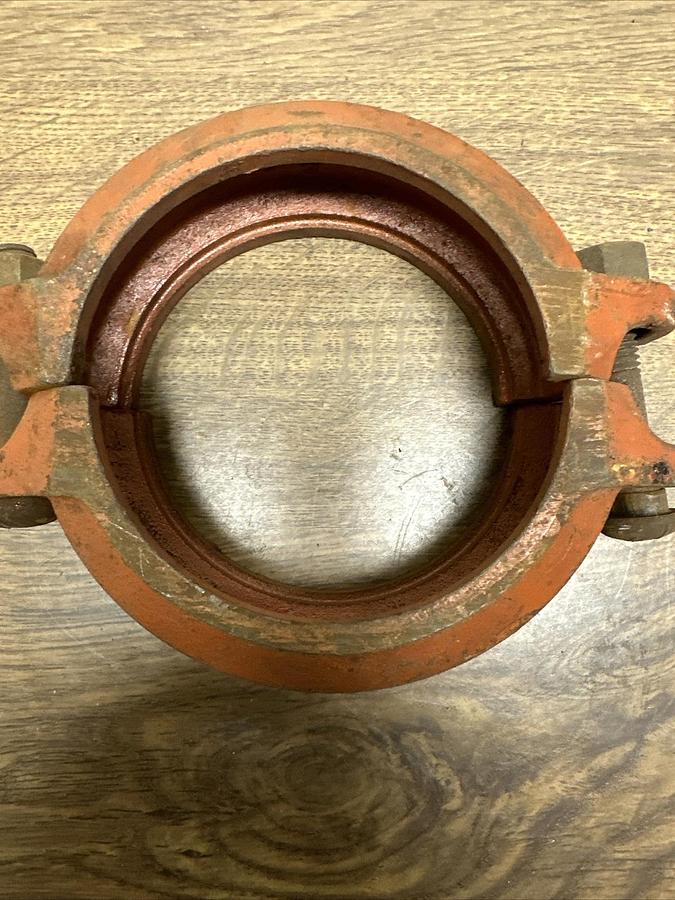 Used Victaulic,114.3/4"-75,Coupling