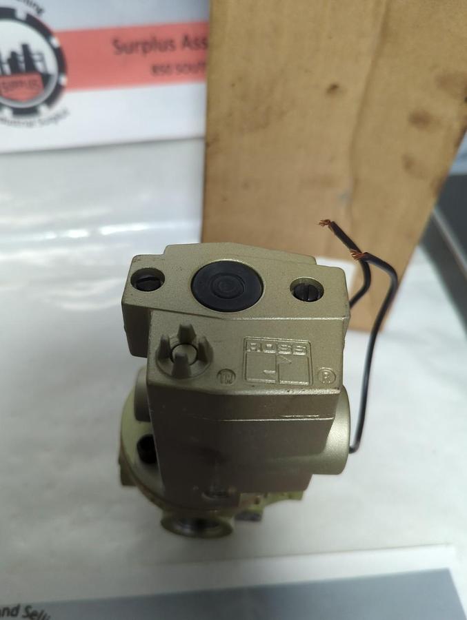 ROSS,2773B4011,DIRECTIONAL CONTROL VALVE 110/50 110-120/60 NOS