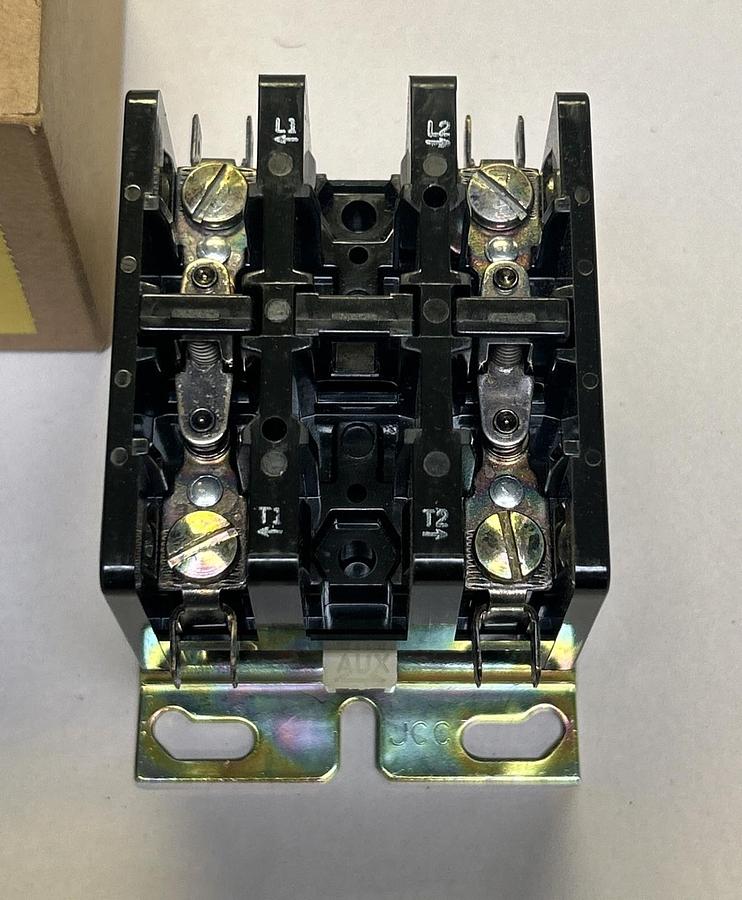 JOSLYN CLARK,DP3C302-240,DEFINITE PURPOSE CONTACTOR NEW
