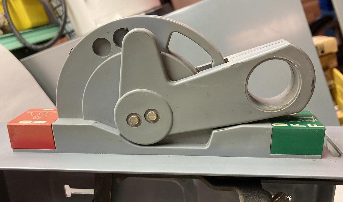 Used Allen Bradley,2100 2192F,30 Amp 12 Inch Fused MCC Disconnect Feeder Bucket