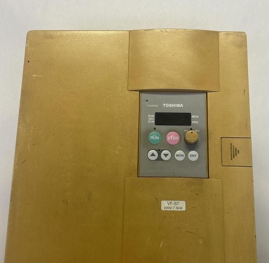 Used TOSHIBA,VFS7-2075UPLH,TRANSISTOR INVERTER DRIVE VFD