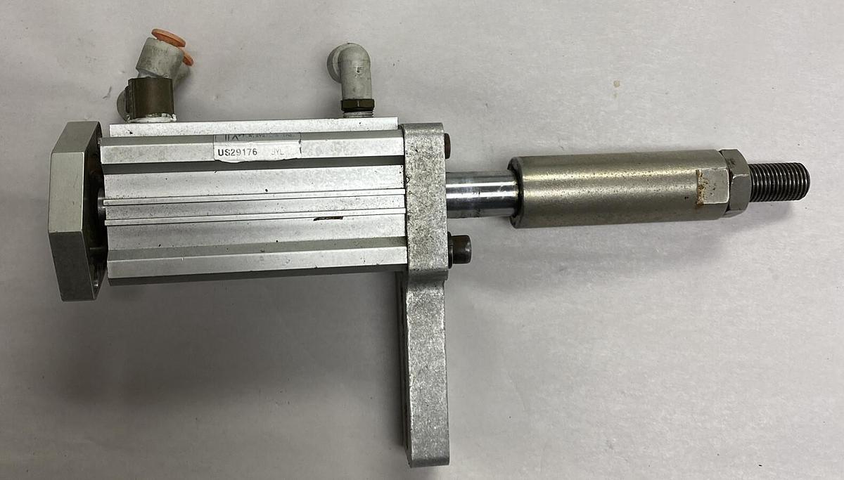 Used T.A. SYSTEMS,US29176,PNEUMATIC SLIDE CYLINDER LOT OF 2