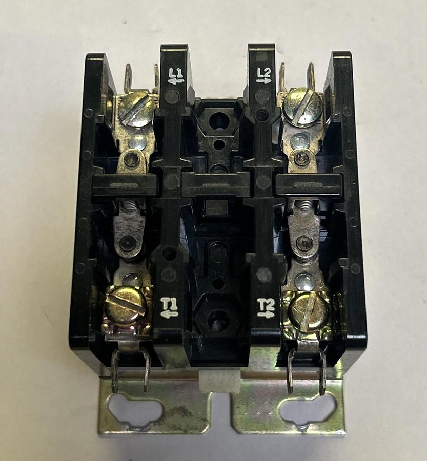 Used JOSLYN CLARK,A77-309043A-1,CONTACTOR