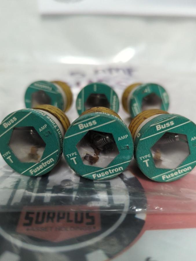Used BUSSMANN,5 AMP,SCREW IN FUSE 5 AMP LOT OF 6 PRE-OWNED