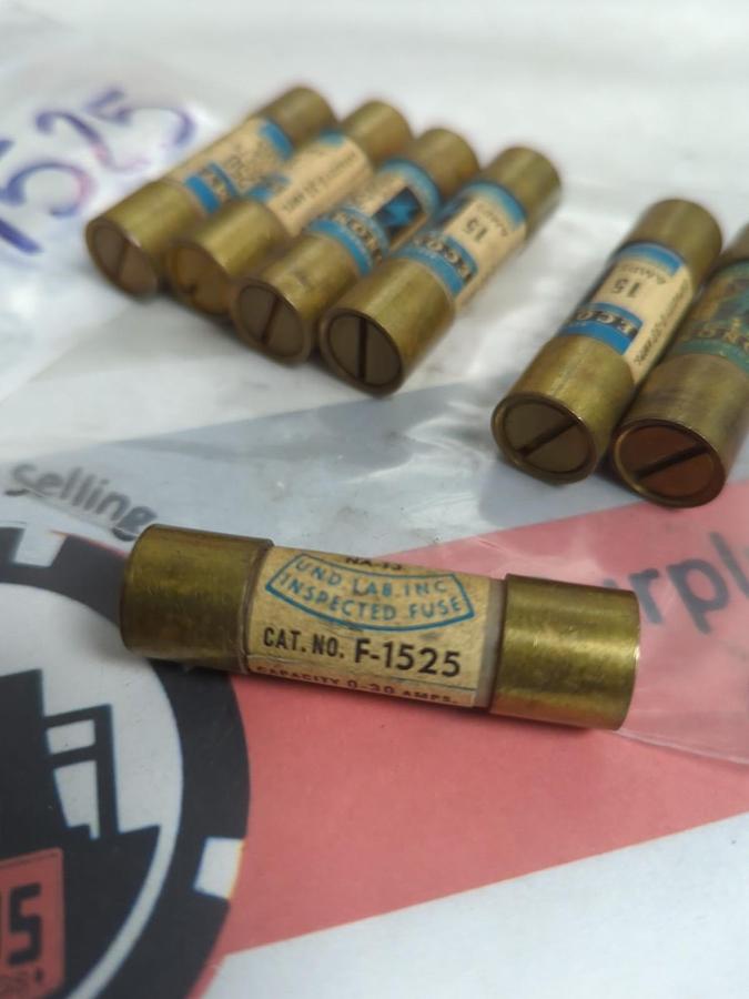 ECONOMY,F-1525,RENEWABLE FUSE 15 AMP LOT OF 7 PRE-OWNED