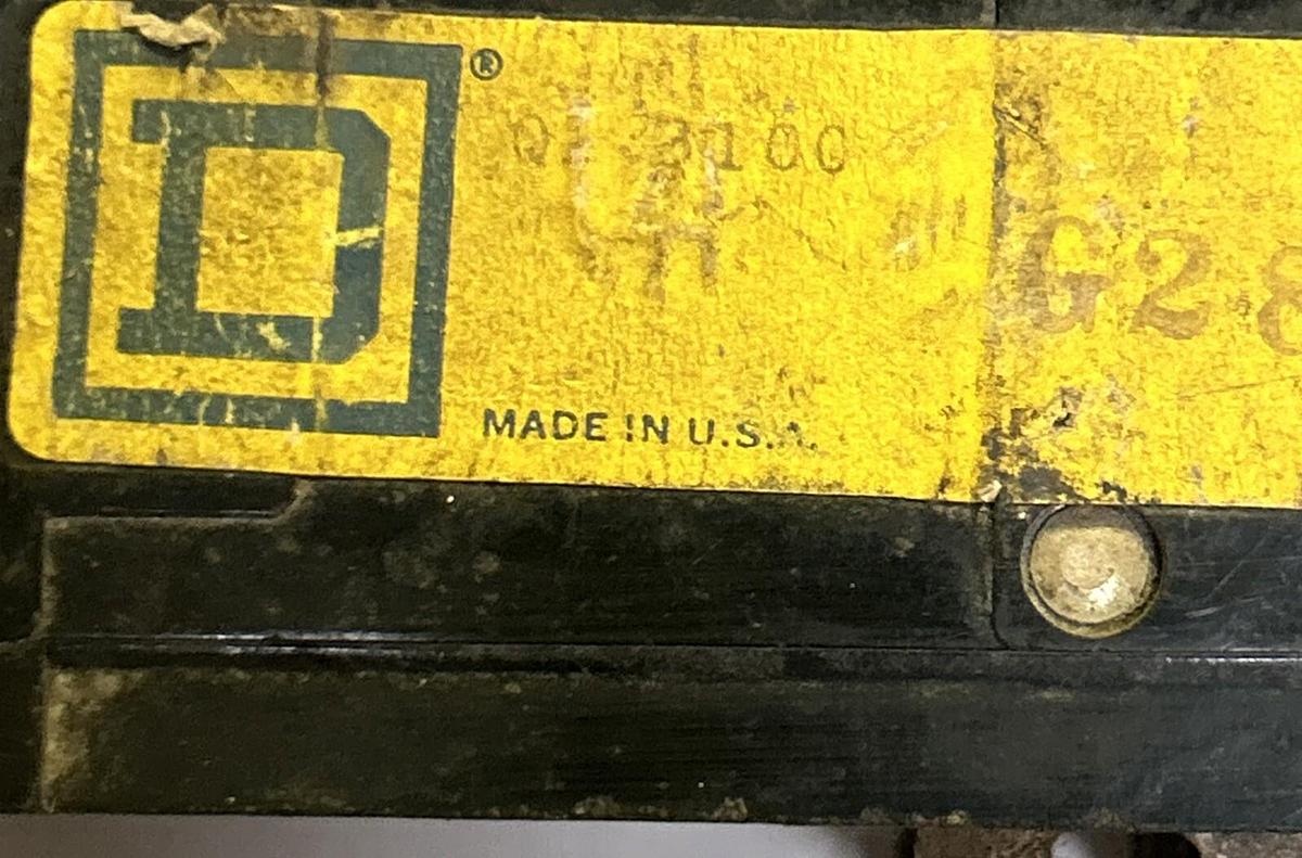Used SQUARE D,Q13100,CIRCUIT BREAKER 100A 120/240V 3P