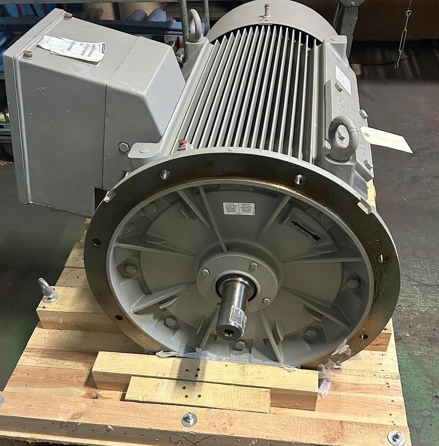 SIEMENS,1LA8317-2AC91-Z,MOTOR 315KW 400V 2979RPM 3PH NOS
