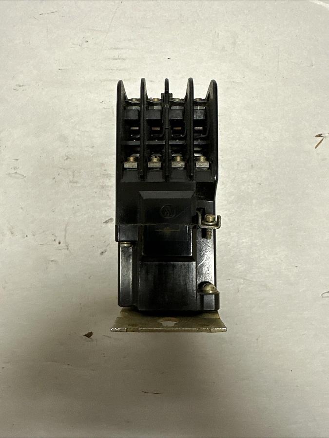 Used Westinghouse,BF80F,Control Relay 300VAC 10 Amp (G016)