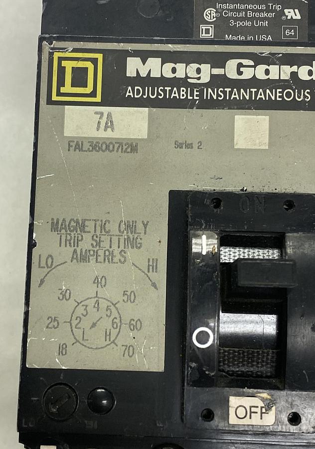Used SQUARE D,FAL3600712M,CIRCUIT BREAKER 7A 600V 3 POLE