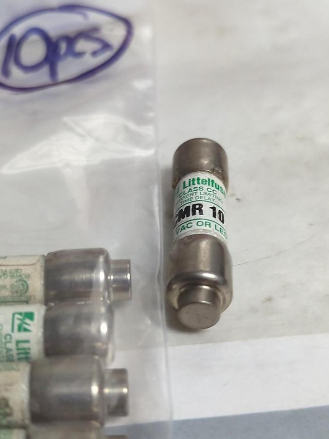 Used LITTELFUSE,CCMR10,CLASS CC 10 AMP FUSE LOT OF 20 PRE-OWNED