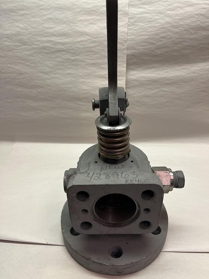Used CLYDE BERGEMANN,BP352226-000A,POPPET VALVE 600Lb 2-3/8FT 1.188 SIDE PORTS