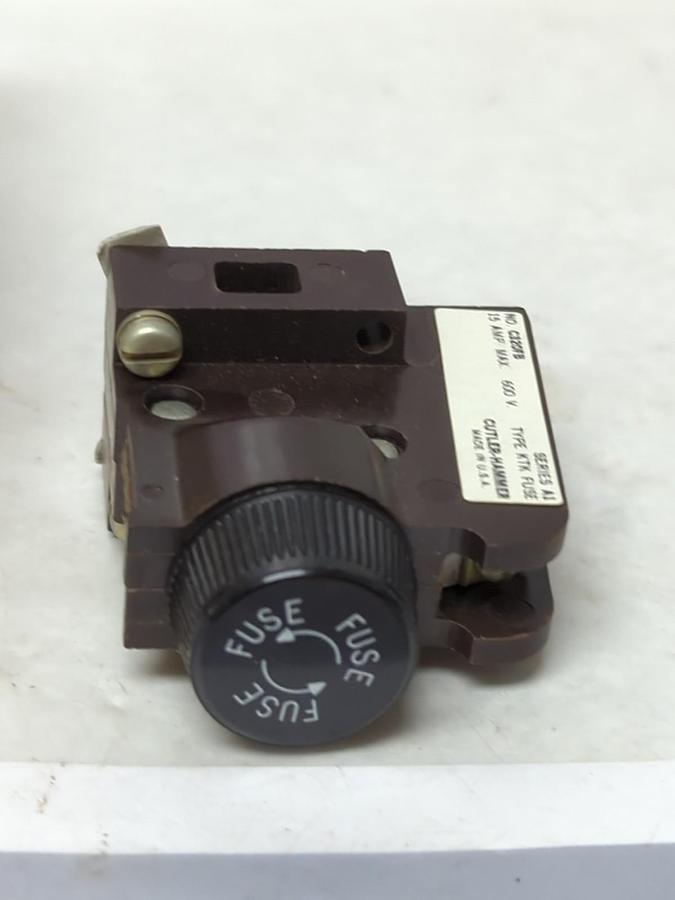 CUTLER-HAMMER,C320FB,FUSE HOLDER FOR KTK TYPE FUSE 15 AMP NOS
