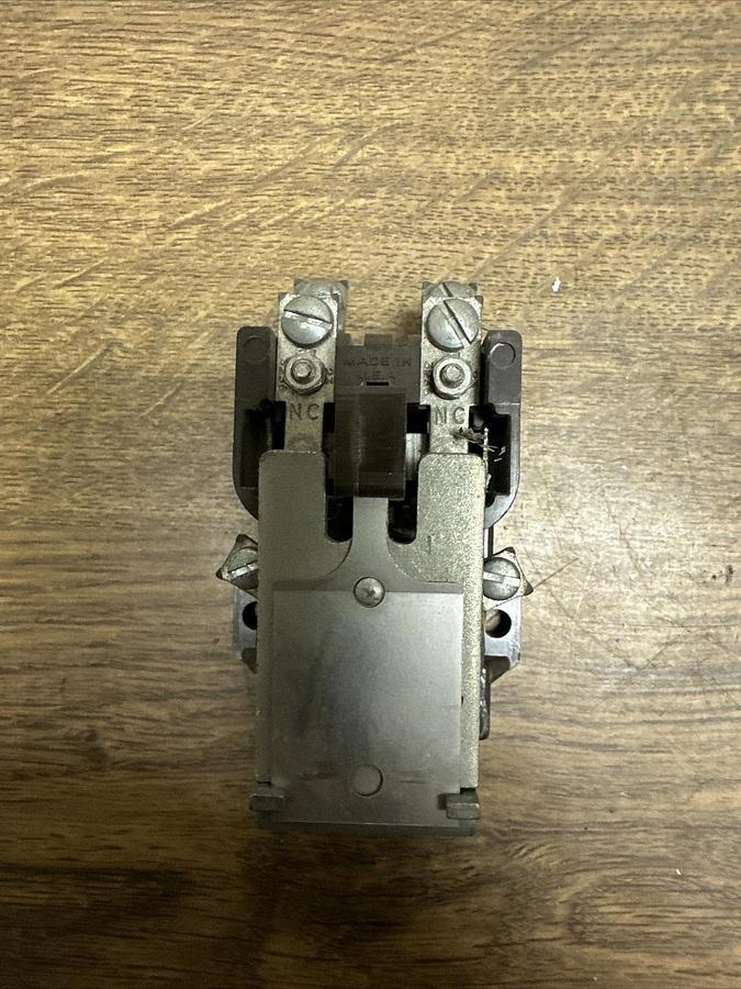 Cutler-Hammer,9575H2532A,DC Relay