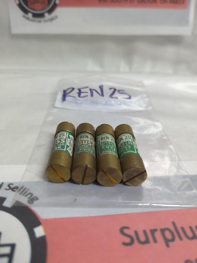 COOPER BUSSMANN,REN-25,RENEWABLE 25 AMP FUSE LOT OF 4 PRE-OWNED