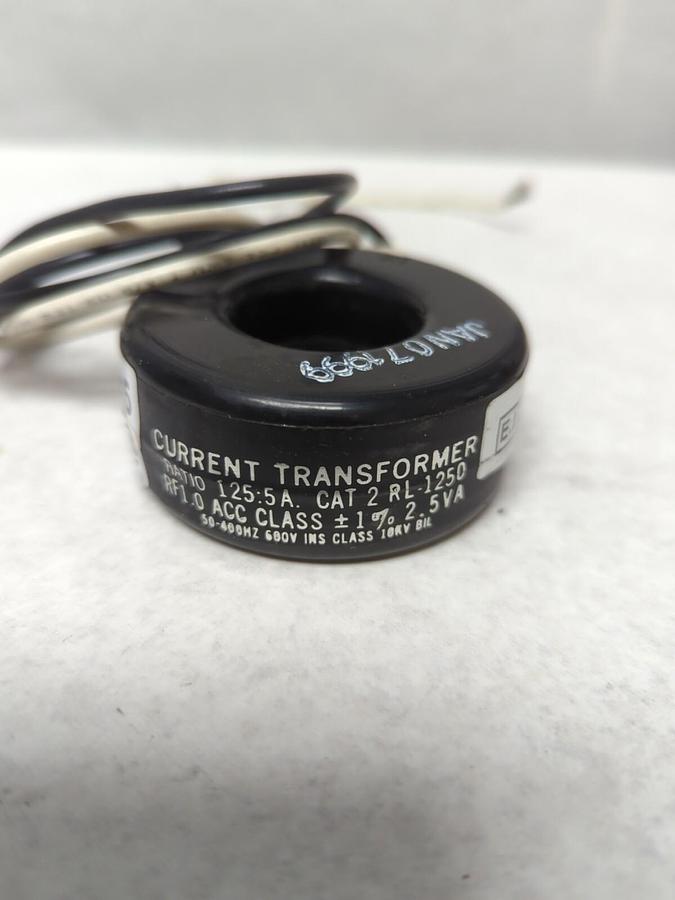 E.I.L INSTUMENTS,2 RL-1250,CURRENT TRANSFORMER 50-400HZ RATIO 200:5A NOS