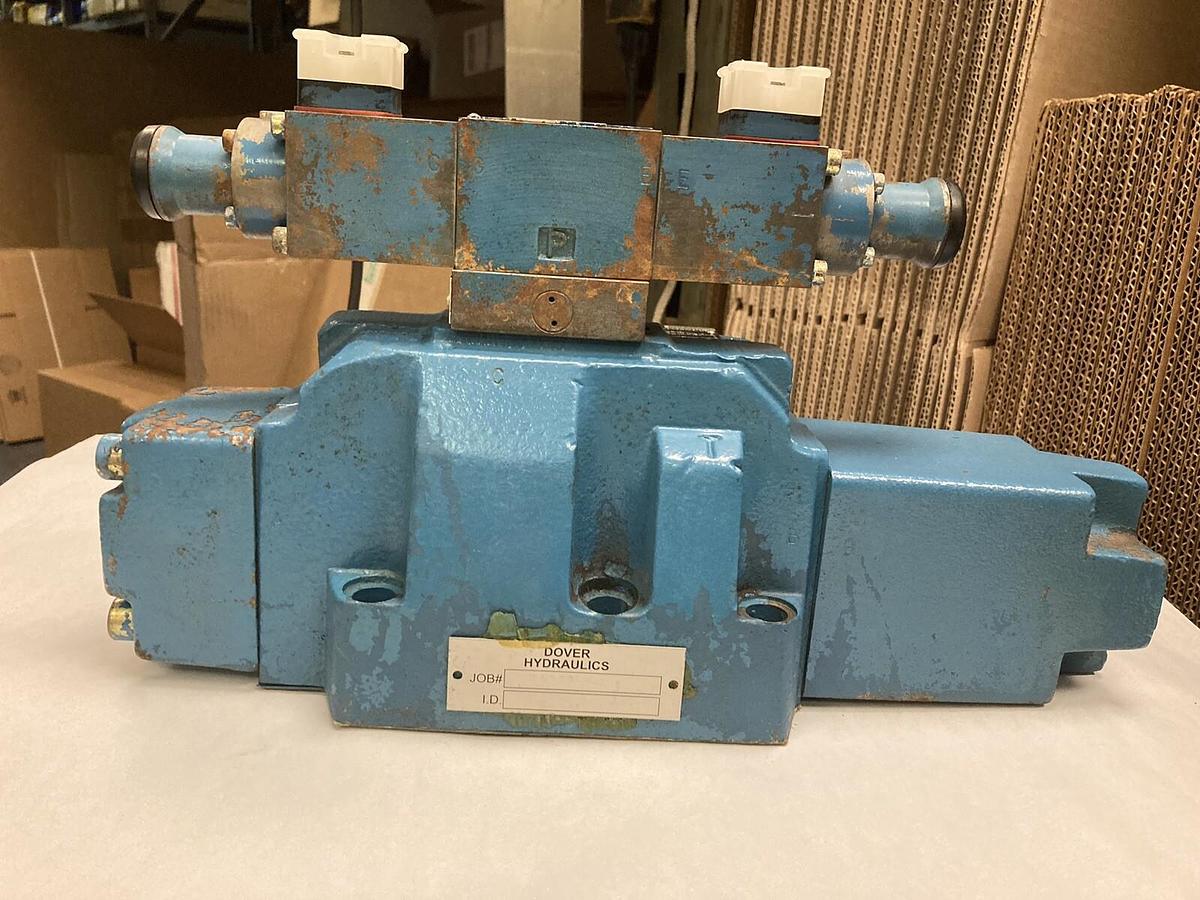 Used Rexroth,4WRZ 25 E1-220-51/6A24NZ4/D3M, Directional Control Valve