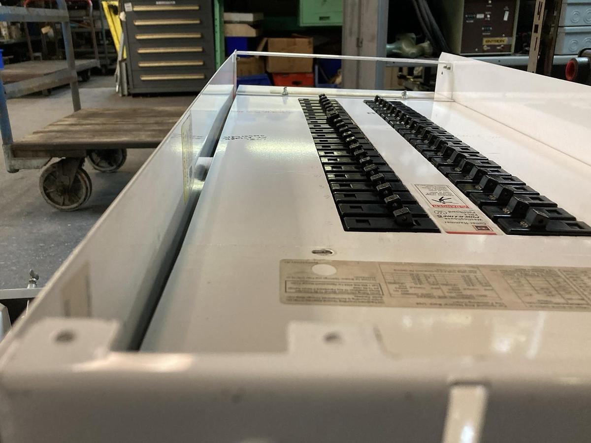 Used Eaton,PRL1,Pow-R-Line Panelboard Interior 20A 120/240V Breakers 480V MCC BUCKET