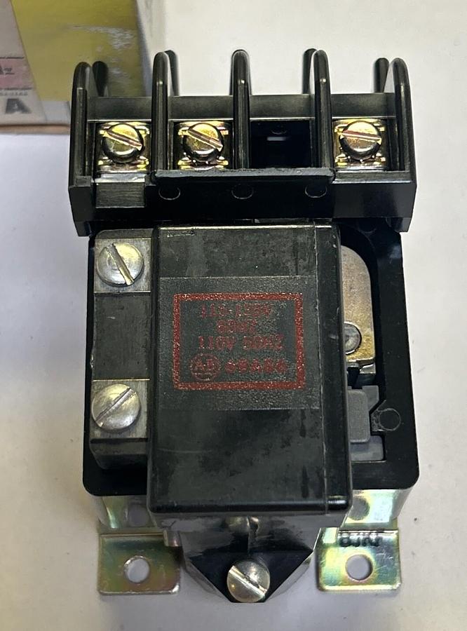 ALLEN BRADLEY,500-T0D930,AC CONTACTOR NOS