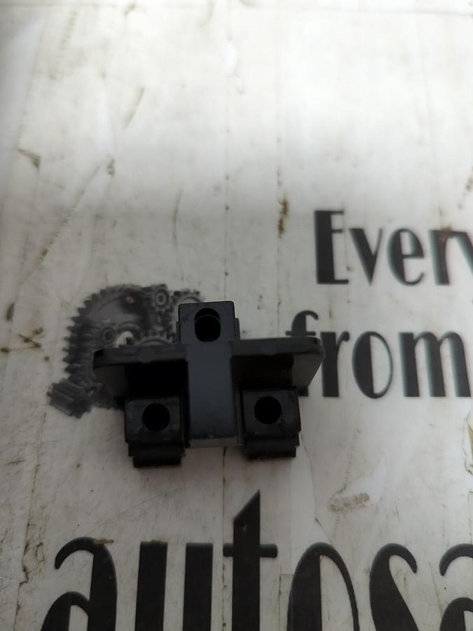 ALLEN BRADLEY,F-16673,TERMINAL BLOCK END SECTION LOT OF 63 NOS