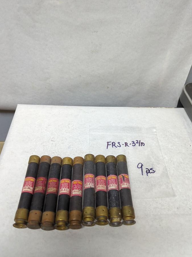 Used COOPER BUSSMANN,FRS-R-3-2/10,FUSETRON 3-2/10 AMP FUSE LOT OF 9 PRE-OWNED