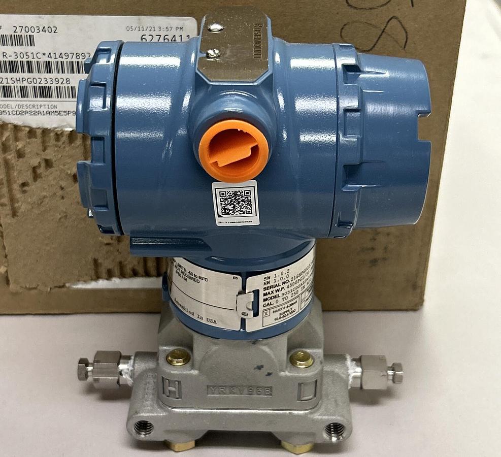Used EMERSON ROSEMOUNT,3051CD2A22A1AM5E5P9Q4,PRESSURE TRANSMITTER NEW
