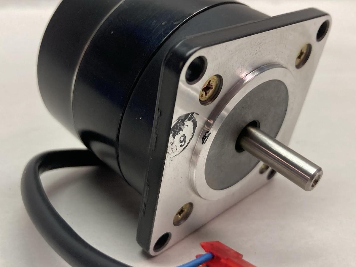 Used Vexta,PH265-04,2-Phase Stepping Motor 5V 1A