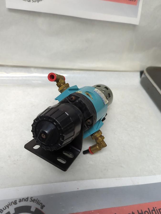 Used WILKERSON,CB6-03-00B K95,AIR FILTER REGULATOR PRE-OWNED