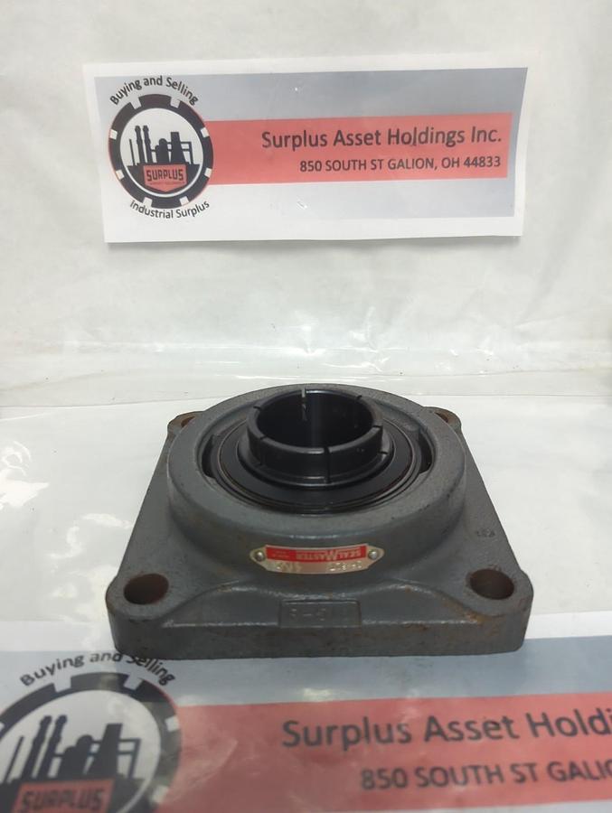 Used SEALMASTER,4-BOLT FLANGE BEARING 2 INCH BORE PRE-OWNED