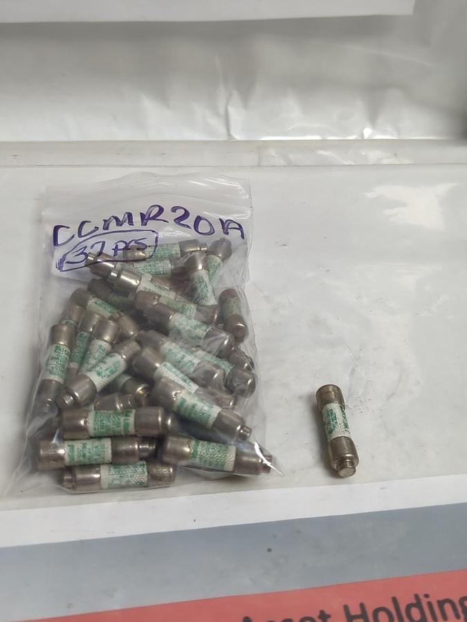 Used LITTELFUSE,CCMR20,CLASS CC 20 AMP FUSE LOT OF 37 PRE-OWNED