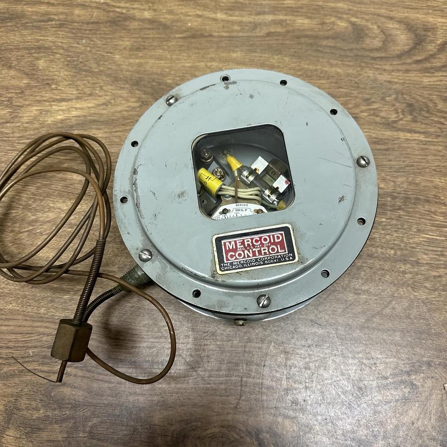 Used Mercoid Controls,DAW-38-153-RG5,Pressure Control