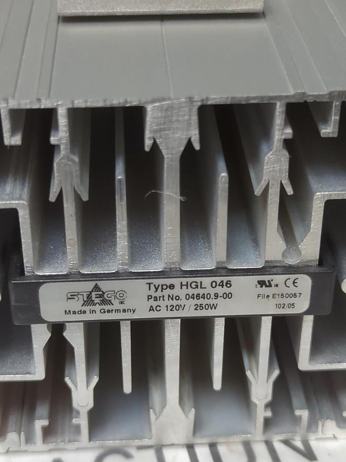 STEGO,04640.9-00,TYPE HGL 046 DIN RAIL FAN HEATER 120V 250W NOS