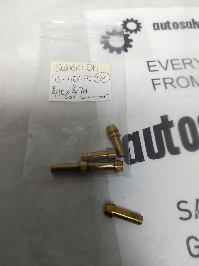 SWAGELOK,B-401-PC,1/4PCX1/4TA PORT CONNECTOR LOT OF 5 NOS