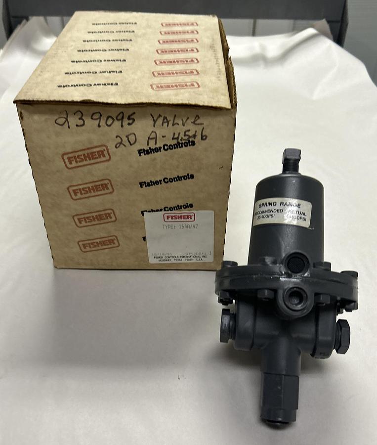 Used FISHER,164A-47,THREE-WAY REGULATOR VALVE NEW