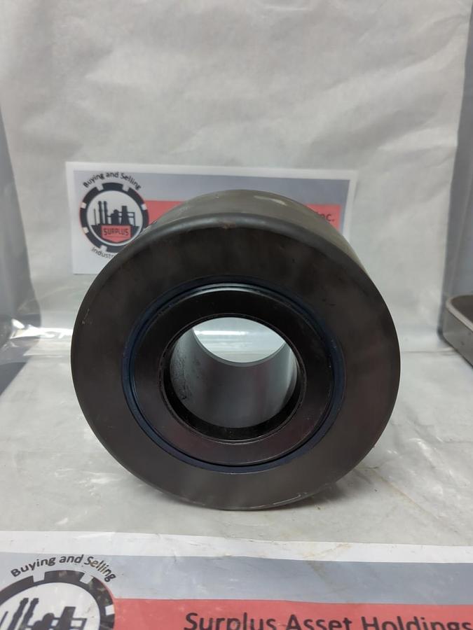 Used RBC,RBY 7,CAM YOKE ROLLER 7 INCH DIA. 2.75 INCH BORE PRE-OWNED