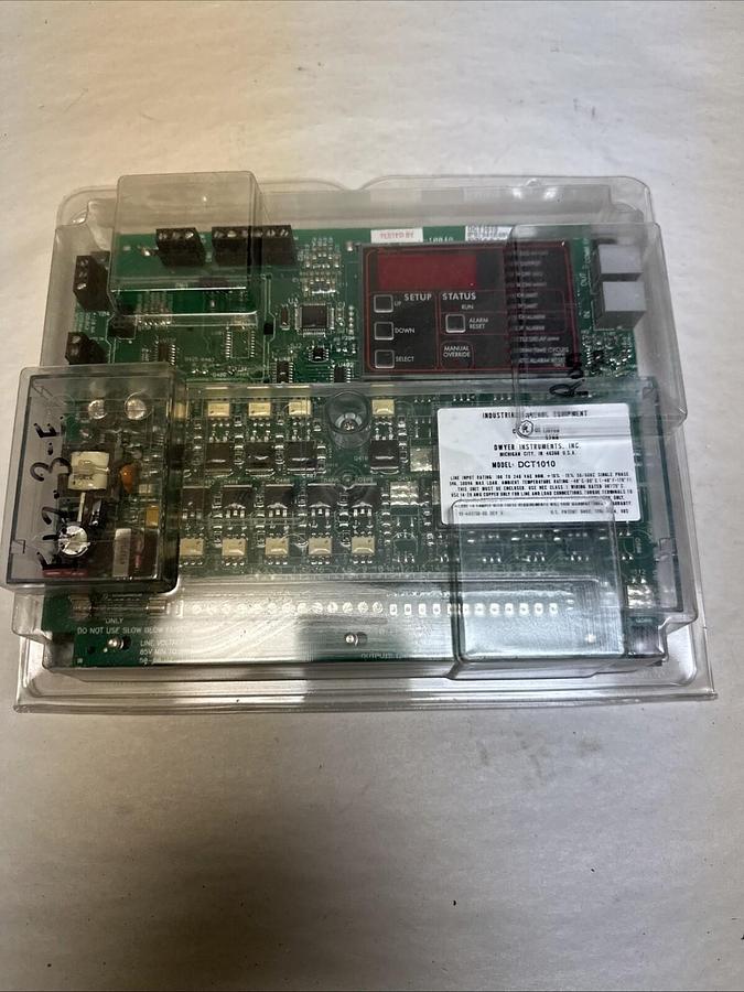 Used Dwyer Instruments,DCT1010,Dust Collector Timer NEW