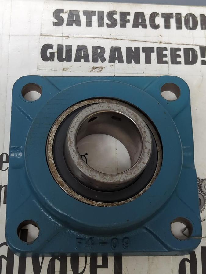 MB MANUFACTURING,FC425,1-3/4 INCH FLANGE BEARING 4-BOLT BASE MISSING BOX NOS