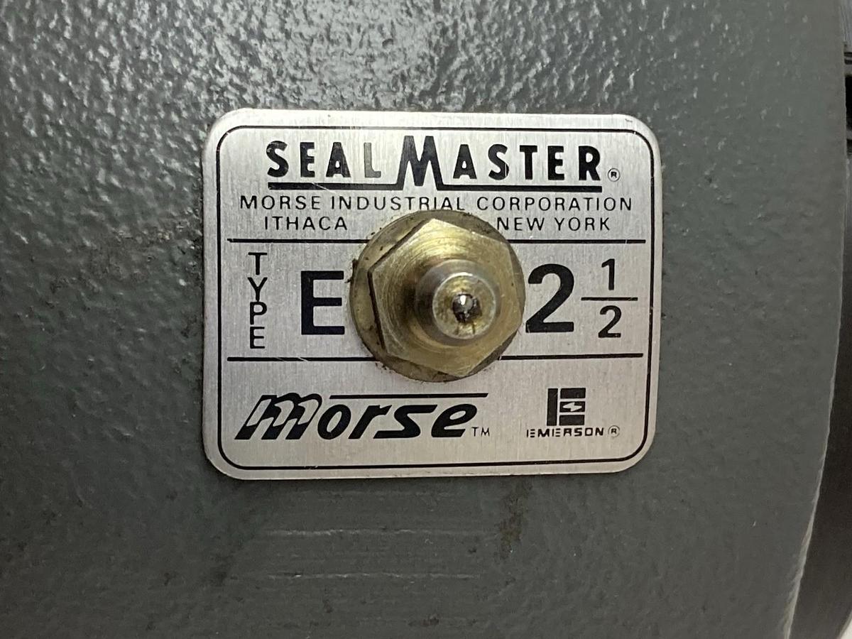 SealMaster,Type E,Pillow Block Bearing 2-1/2 Inch Bore