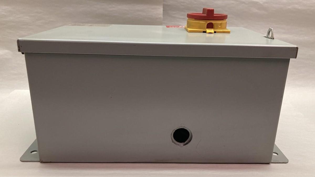 Used Daykin Electric,LTFS-13,Transformer Disconnect 750VA 480V 1.6A