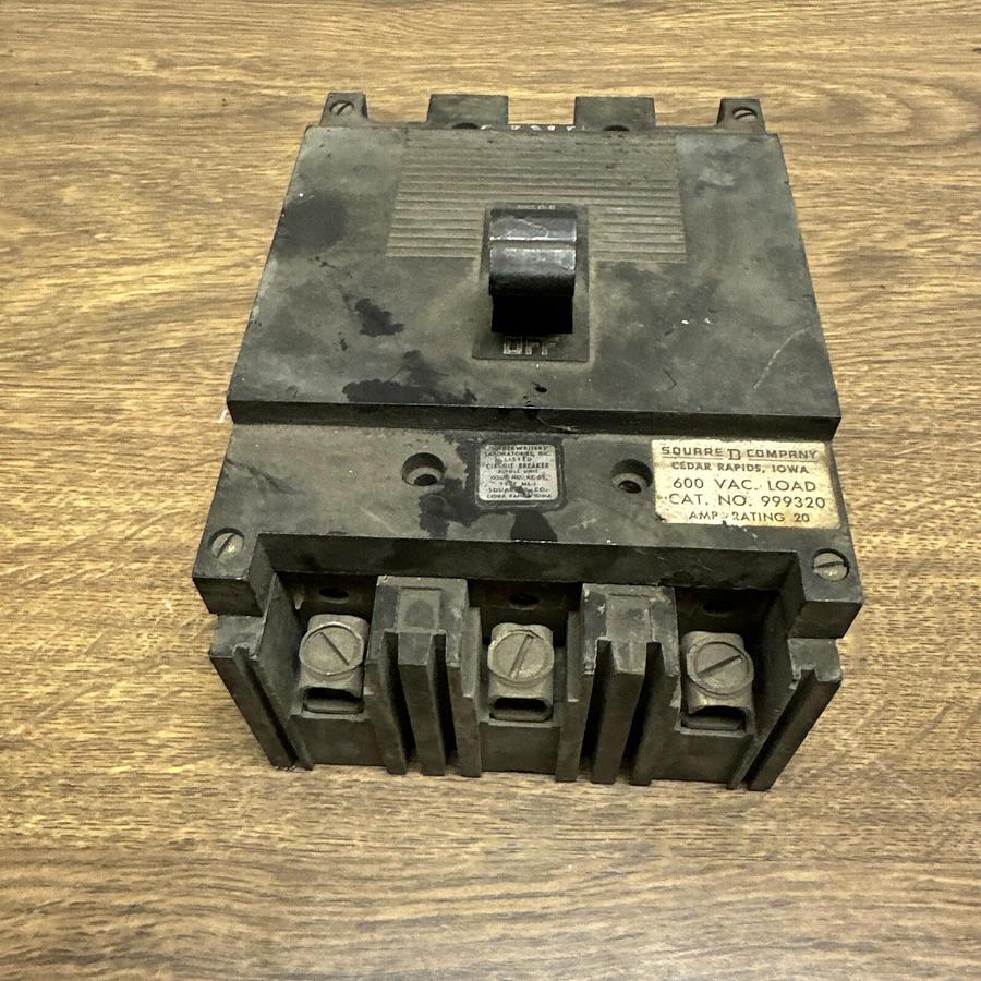 Used Square D,999320,20 Amp Circuit Breaker