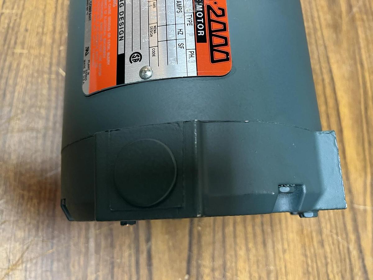 RELIANCE,P56H1338Z,AC MOTOR 1/2HP 3PH 1725RPM FR56C