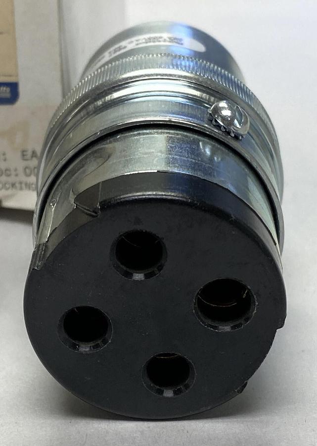 Used THOMAS & BETTS,8687,CONNECTOR NEW
