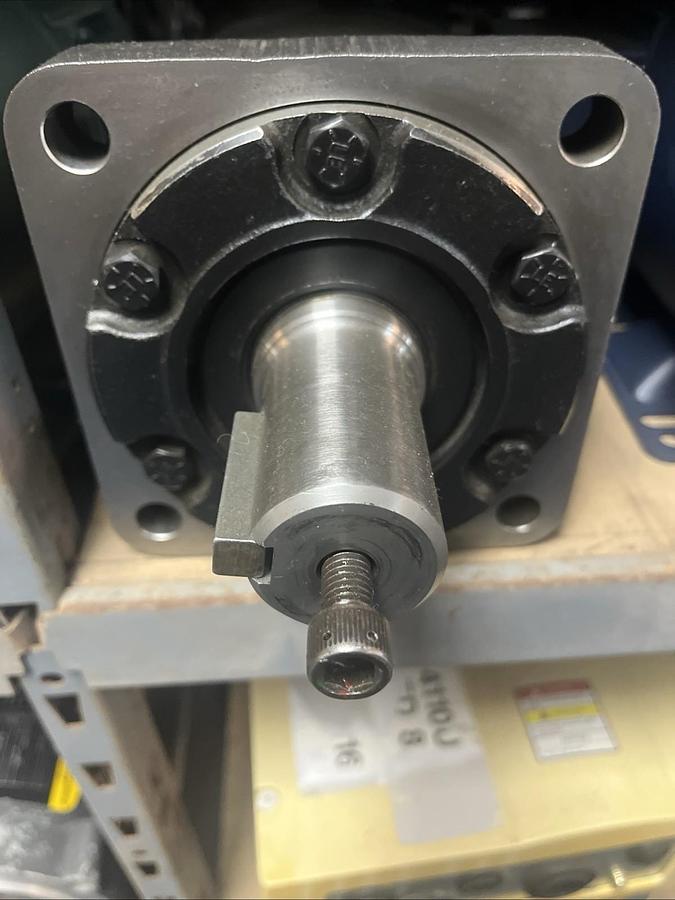 Used EATON CHAR-LYNN,112-1138-006,HYDRAULIC MOTOR