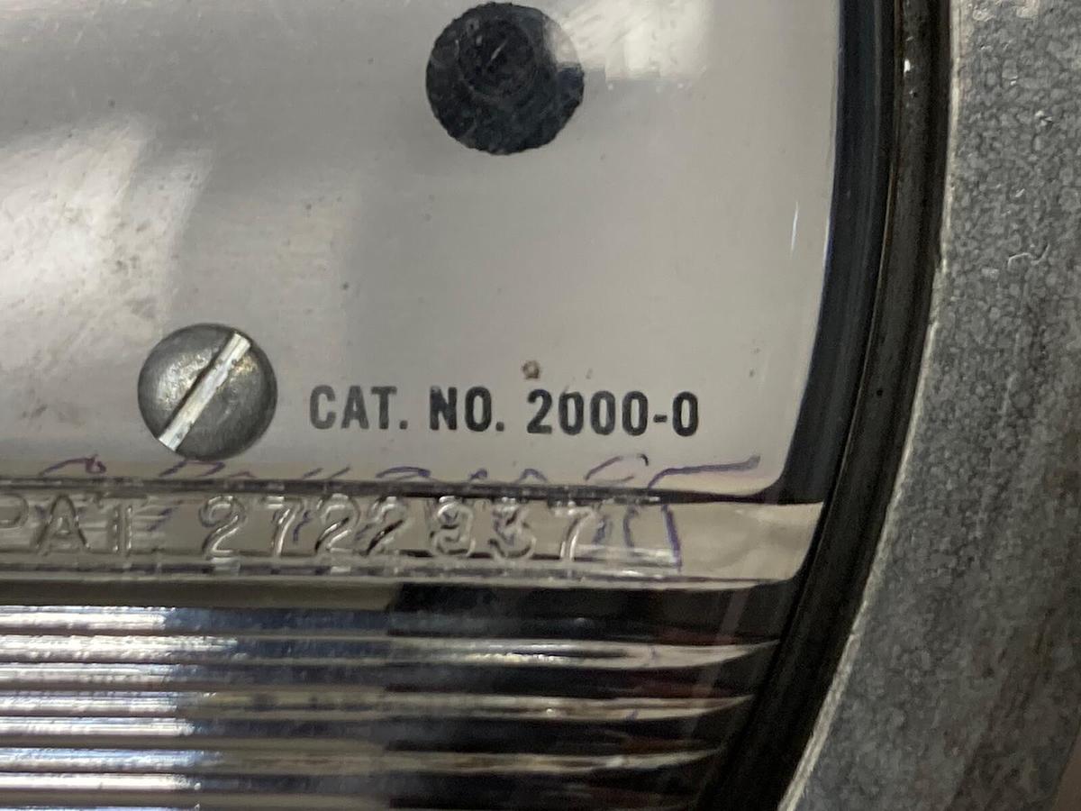 Dwyer Magnehelic,2000-0,Differential Pressure Gauge 0-0.50 Inch