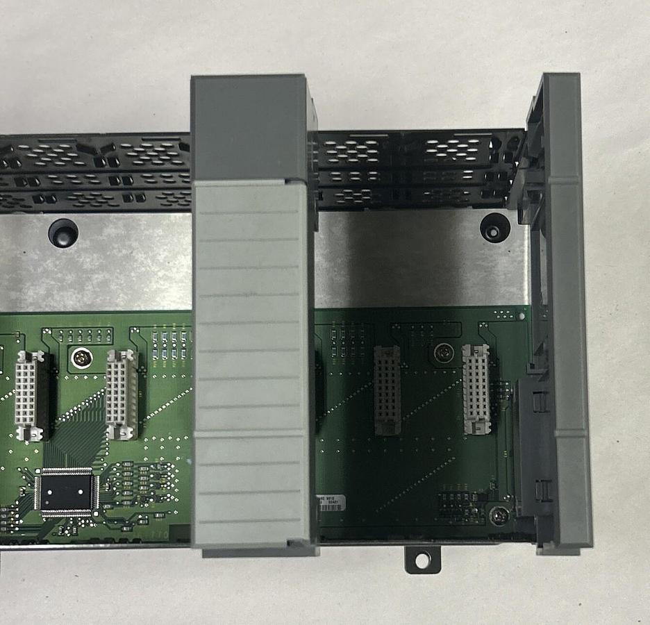 Used ALLEN BRADLEY,1746-A7,SLOT RACK W/ 1746-P1 POWER SUPPLY