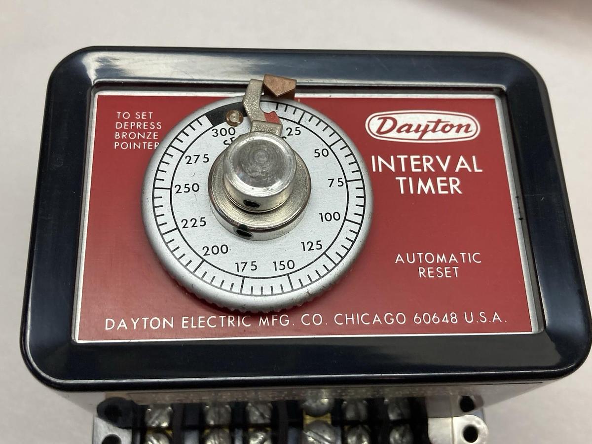 Dayton,Model 2E334,5-Minute Interval Timer 120V 60Cy 9 Watts