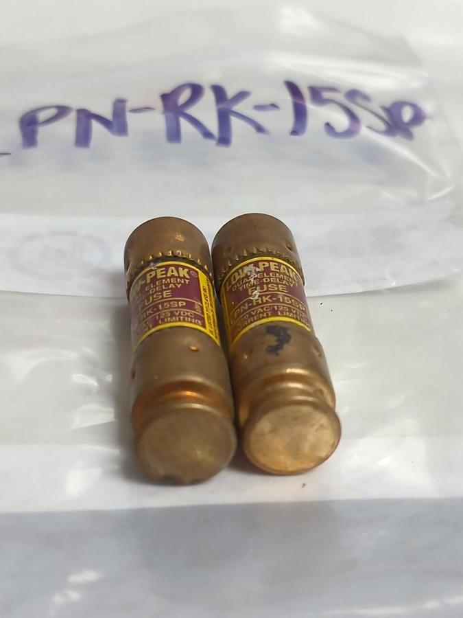 Used COOPER BUSSMANN,LPN-RK-15SP,LOW-PEAK 15 AMP FUSE LOT OF 2 PRE-OWNED